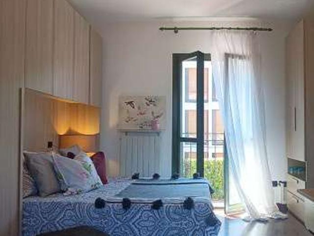 Appartamento arredata con terrazzo Varese