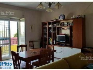 Appartamento arredata Quarto
