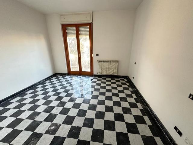Appartamento Bilocale a Marina Di Carrara, Carrara