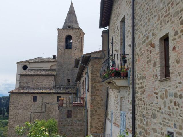 Appartamento bilocale in affitto 109 m², Bettona, località bettona