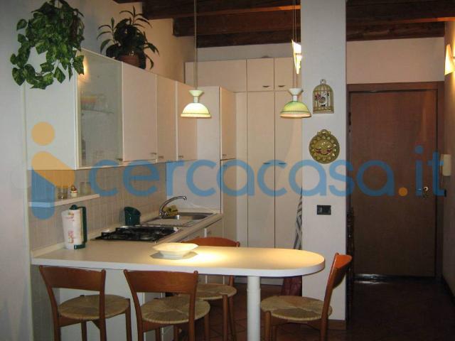 Appartamento Bilocale in ottime condizioni in affitto a Verona