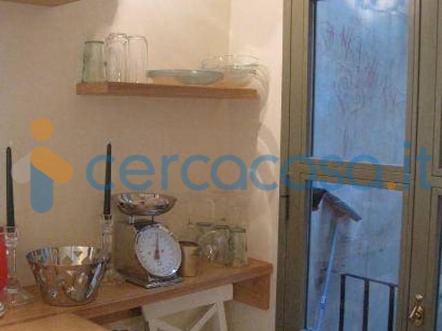 Appartamento Bilocale in ottime condizioni, in affitto in Via Dell' Oriuolo 30, Firenze