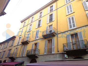 Appartamento Bilocale in ottime condizioni, in affitto in Via San Calimero 7, Milano