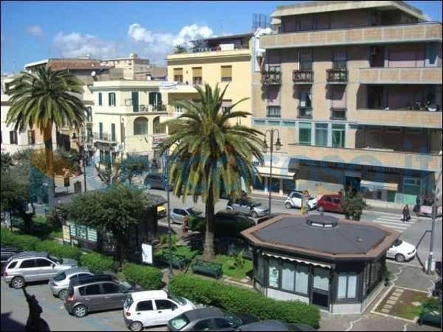 Appartamento Bilocale in ottime condizioni, in affitto in Piazza San Giovanni 3, Nettuno