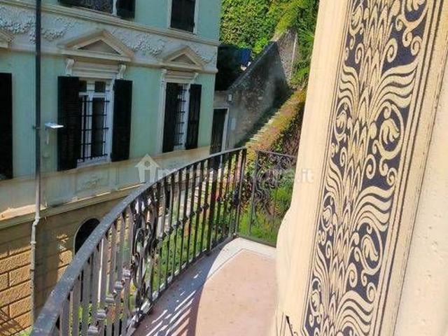 Appartamento buono stato, Castelletto, Genova