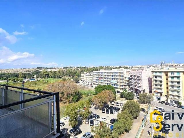 Appartamento buono stato, settimo piano, Gelone Cadorna, Siracusa