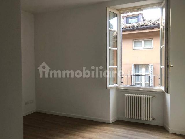 Appartamento buono stato, secondo piano, Centro Storico, Parma