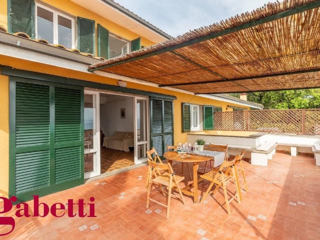 Appartamento buono stato, su più livelli, Porto Santo Stefano, Monte Argentario