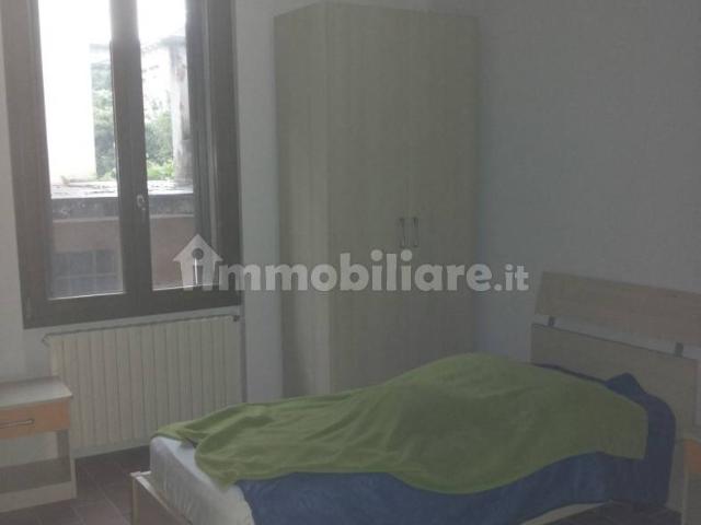 Appartamento buono stato, piano rialzato, Cittadella Porta Nuova, Verona