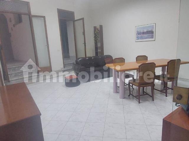 Appartamento buono stato, primo piano, Centro Storico, Benevento
