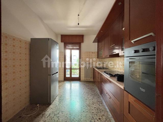 Appartamento buono stato, primo piano, Borgo Nuovo Navigatori, Verona