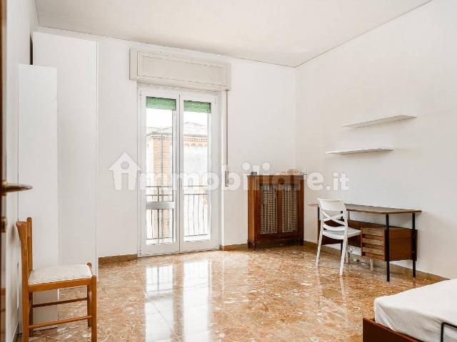 Appartamento buono stato, quarto piano, Borgo Venezia, Verona