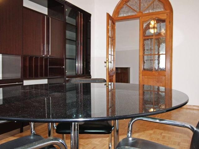 Appartamento buono stato, quarto piano, Castelletto, Genova