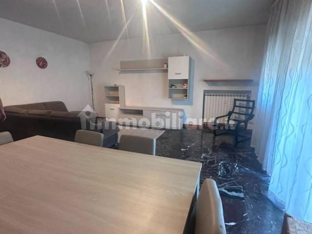 Appartamento buono stato, quinto piano, Mestre, Venezia