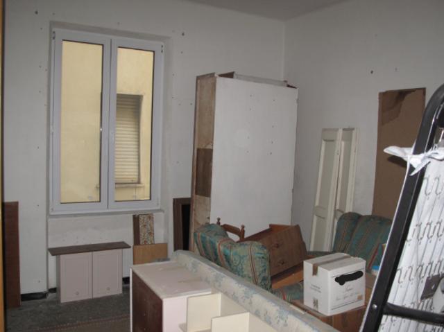 Appartamento da ristrutturare in via fratelli canepa 48a, Serra Riccò