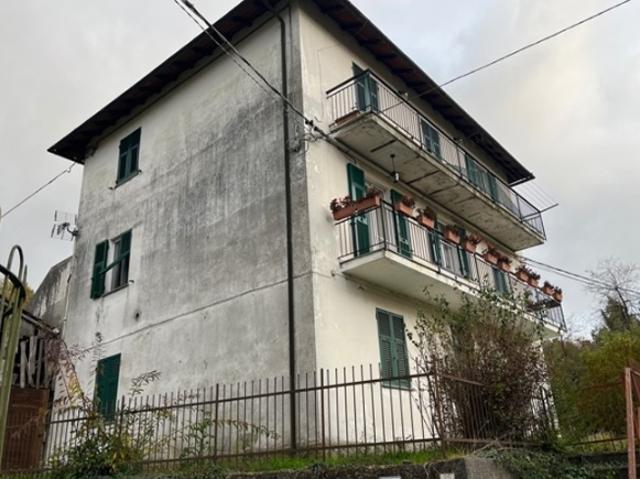 Appartamento da ristrutturare in via ponte di savignone 27, Savignone