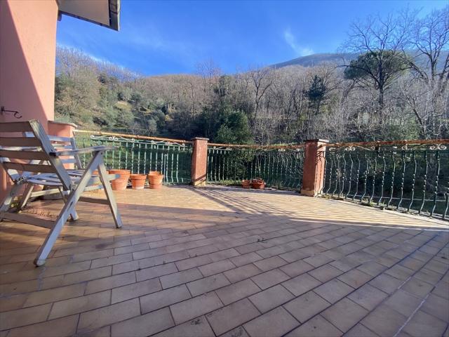 Appartamento da ristrutturare in via piandifieno 55, Ne
