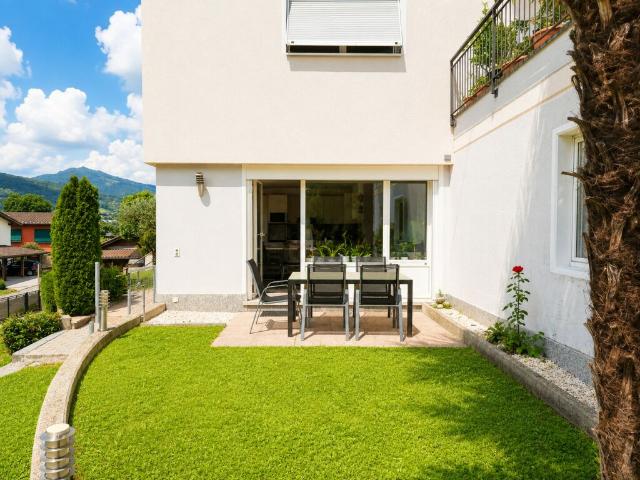 APPARTAMENTO DI 3.5 LOCALI CON AMPIO GIARDINO A DAVESCO