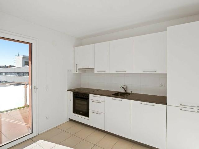 Appartamento di 3.5 locali in zona strategica con giardino