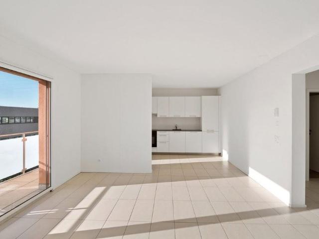Appartamento di 3.5 locali in zona strategica con giardino