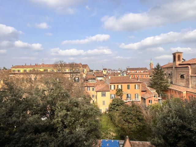 APPARTAMENTO di 3 vani e di 55 mq BOLOGNA rif. 12SRB
