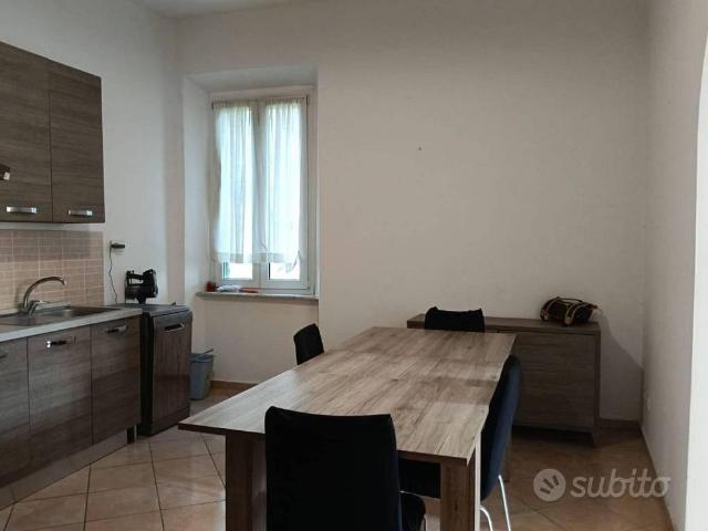 Appartamento di 100 m² con 4 locali a Livorno