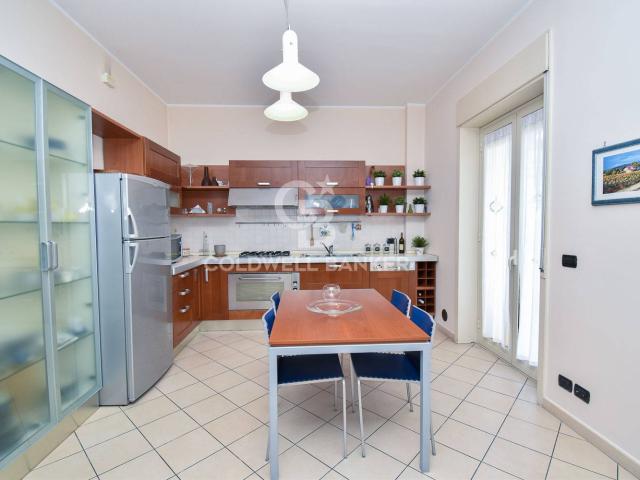 Appartamento di 110 mq a Aci Castello
