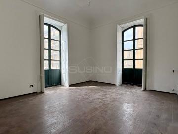 Appartamento di 145 mq a Siracusa