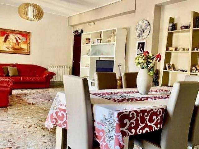Appartamento di 150 m² con 5 locali a Canicattì