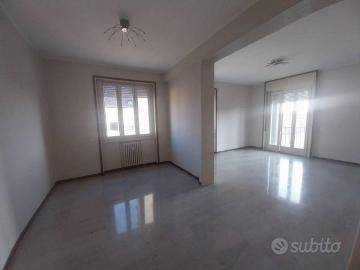 Appartamento di 150 m² con 5 locali a Bergamo