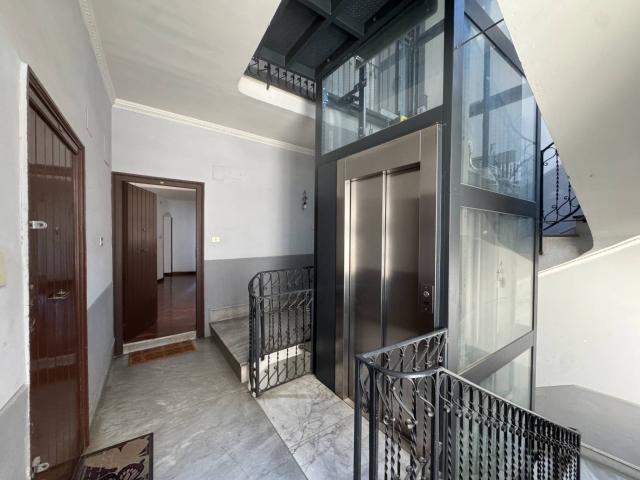 Appartamento di 164 mq a Palermo