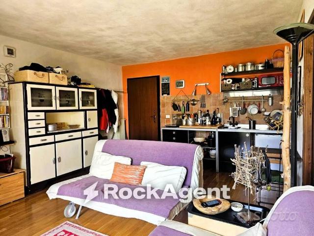 Appartamento di 35 m² con 1 locale e box auto a Ba