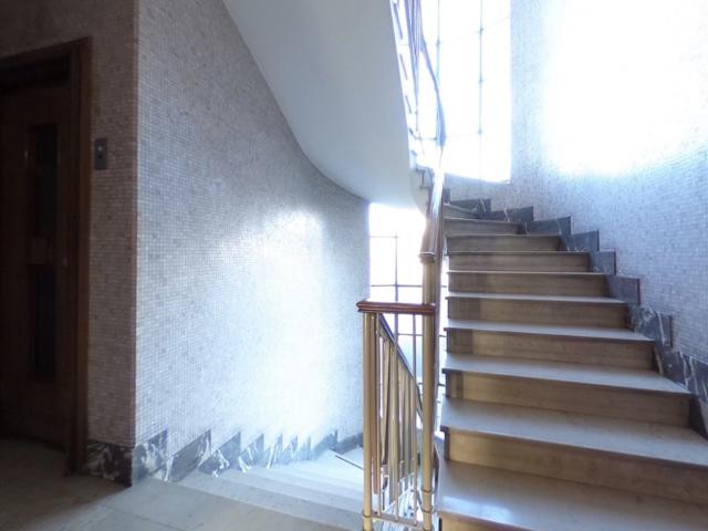 APPARTAMENTO di 4 vani e di 150 mq MILANO rif. AFFITTASI QUADRILOCALE V.LE B.MARIA