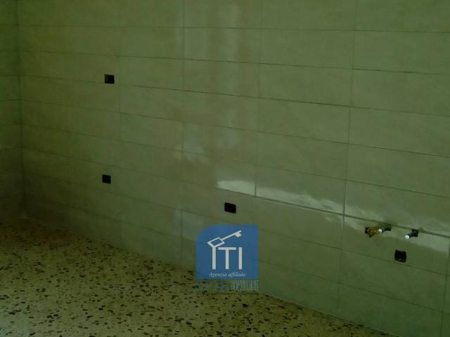 APPARTAMENTO + DI 4 LOCALI in affitto a Casandrino