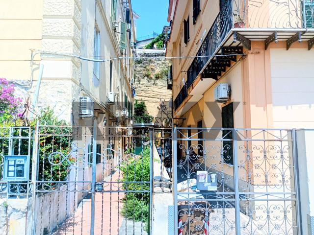 Appartamento di 58 mq a Napoli
