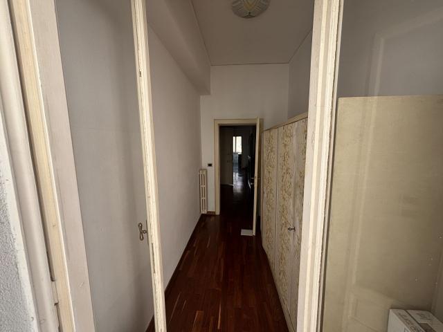 APPARTAMENTO di 5 vani e di 150 mq GROSSETO rif. CVA336