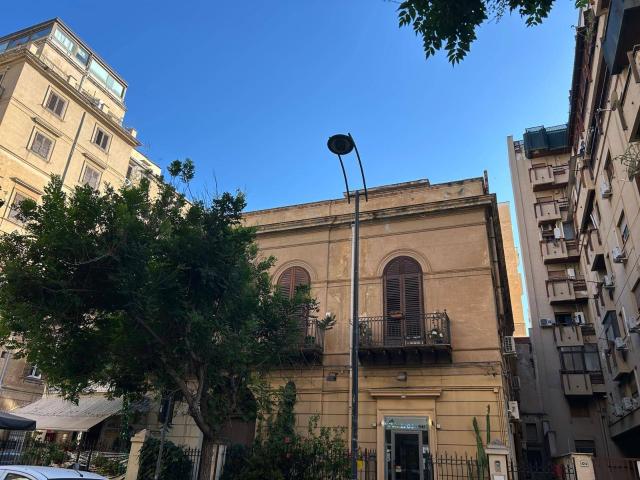 Appartamento di 88 mq a Palermo