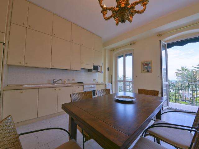 Appartamento di 90 mq a Varazze