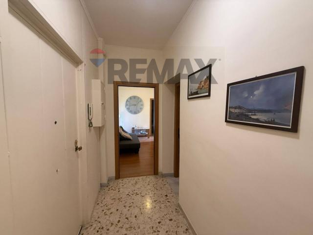Appartamento di 94 mq a Napoli