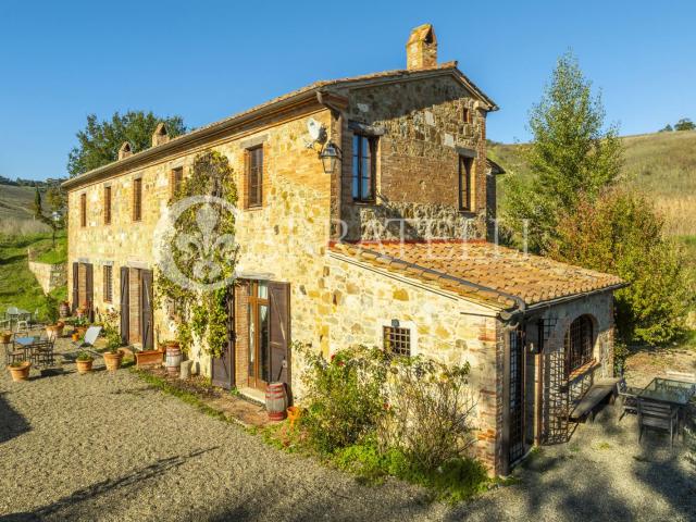 Appartamento di circa 180 mq all’interno di un casale in cam. 181m² San Quirico d'Orcia