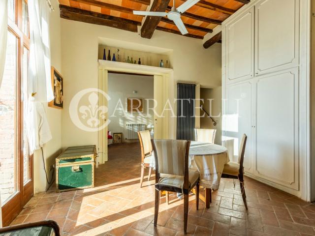 Appartamento di circa 180 mq all’interno di un casale in cam. 181m² San Quirico d'Orcia