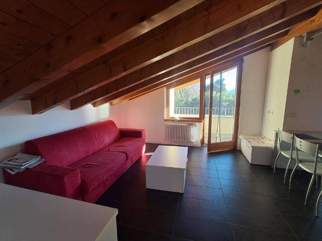 Appartamento di lusso di 101 m² in vendita Via Regina, Domaso, Lombardia