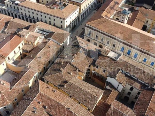 Appartamento di lusso di 140 m² in vendita Corso Vittorio Emanuele, 102, L'Aquila, Abruzzo