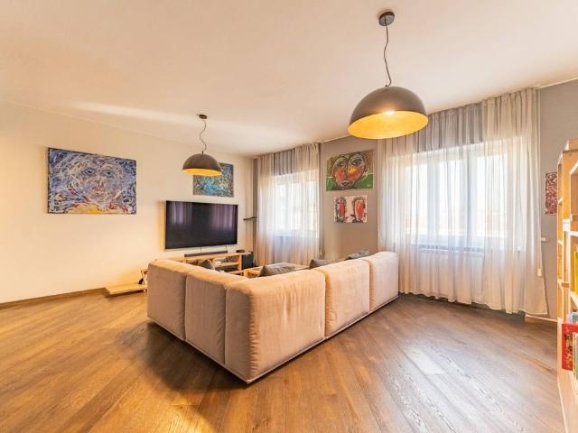 Appartamento di lusso di 155 m² in vendita Piazzale Lagosta 6, Milano, Lombardia