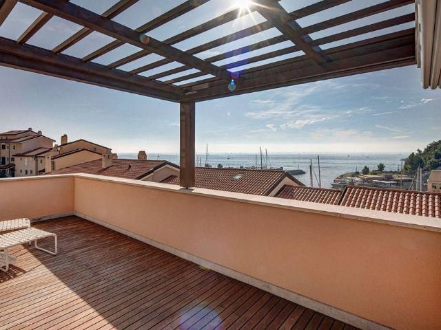Appartamento di lusso di 152 m² in vendita Strada di Portopiccolo, Duino Aurisina, Trieste, Friuli Venezia Giulia