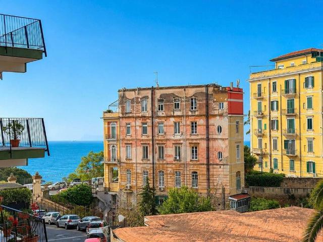 Prestigioso appartamento di 185 m² in vendita Via Posillipo, 69, Napoli, Campania