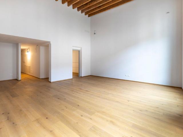 Appartamento di lusso di 201 m² in vendita Via di San Niccolò 30, Firenze, Toscana