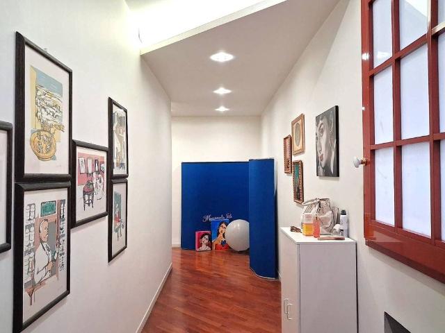 Appartamento di lusso di 218 m² in vendita Via dell'Indipendenza, Bologna, Emilia Romagna