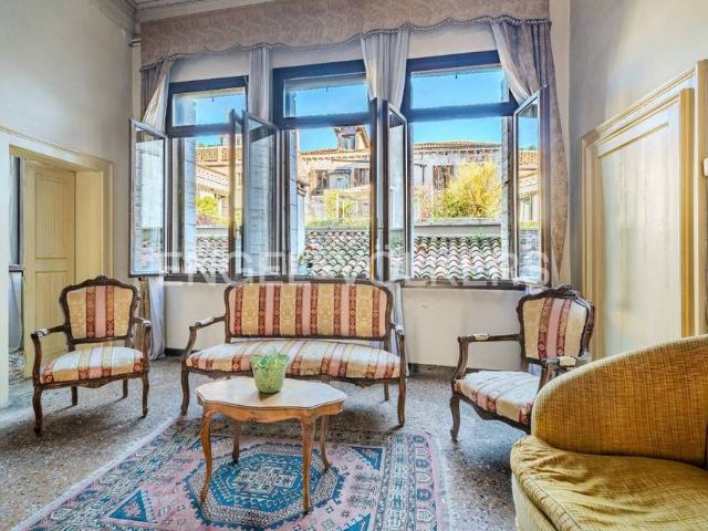Appartamento di prestigio in vendita Campo Sant'Anzolo, Venezia, Veneto