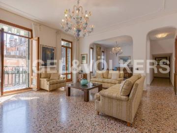 Appartamento di lusso di 225 m² in vendita Campo San Salvador, Venezia, Veneto